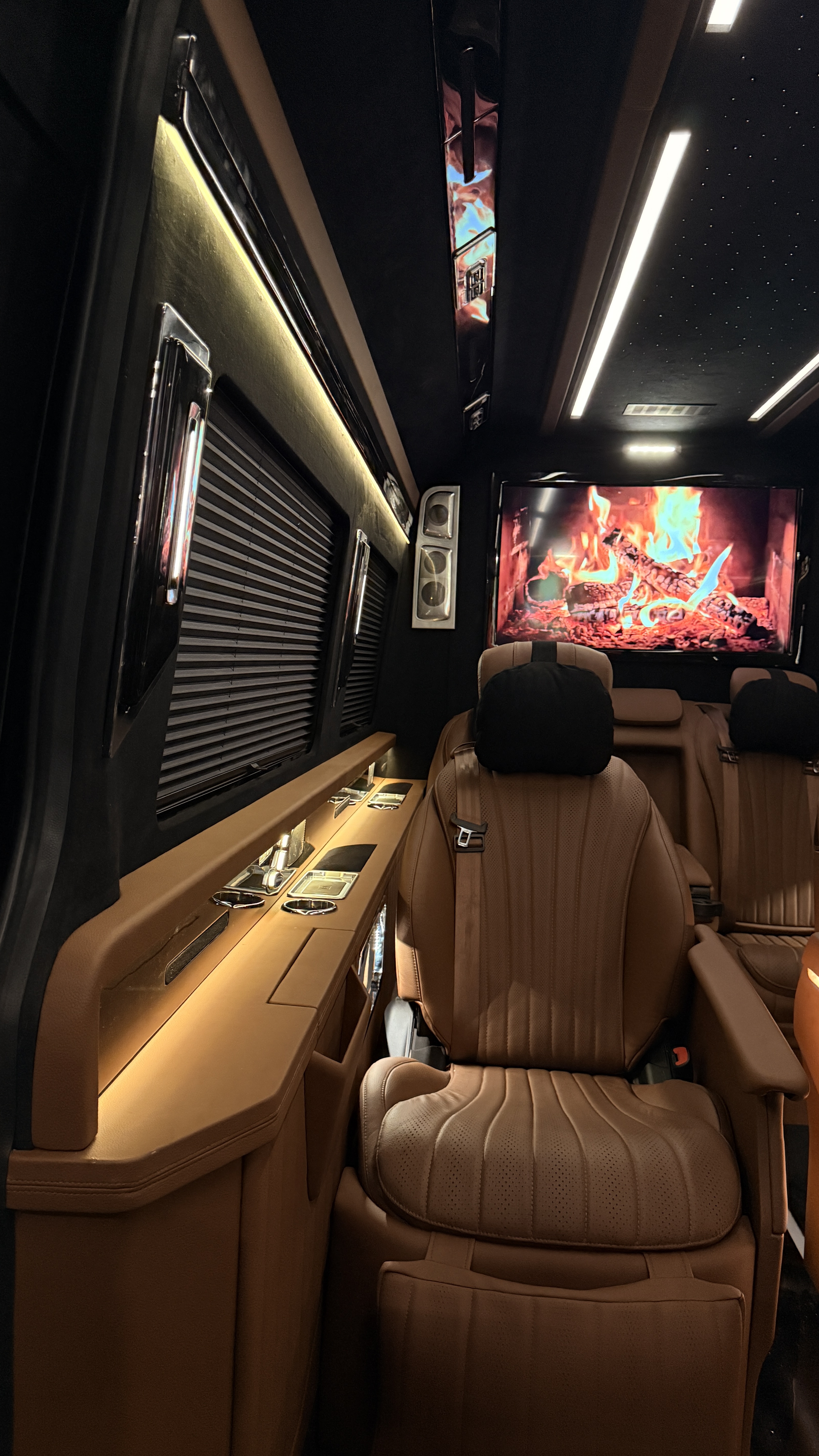 Mercedes Sprinter VIP Conversion UK: How Should a Panoramic Roof Be Integrated Into a Luxury Passenger Cabin? | Headroom, Blinds, Lighting and Climate Control