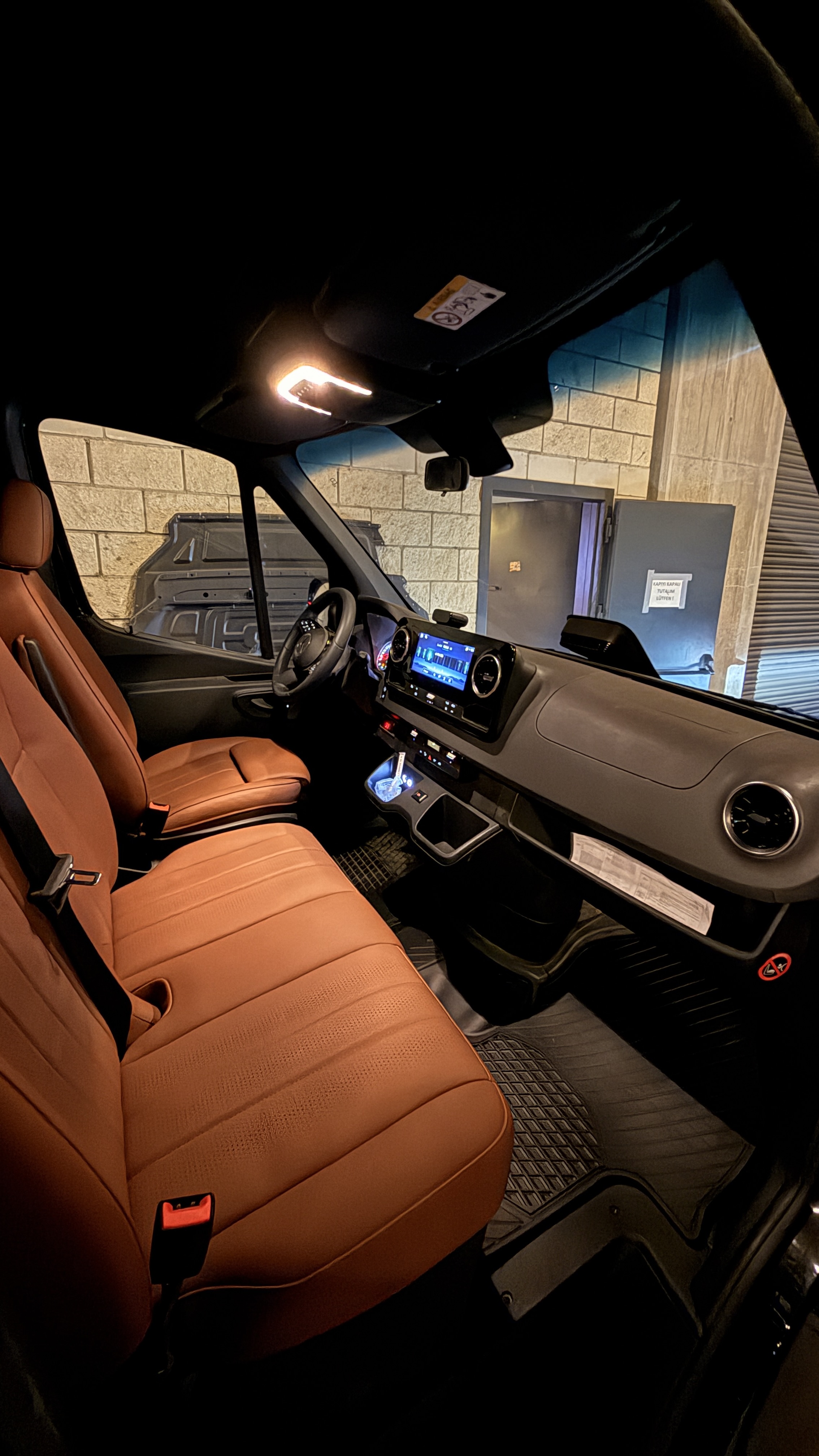 Mercedes Sprinter VIP Dizaynında Uzun Yol Konforu Nasıl Sağlanır?