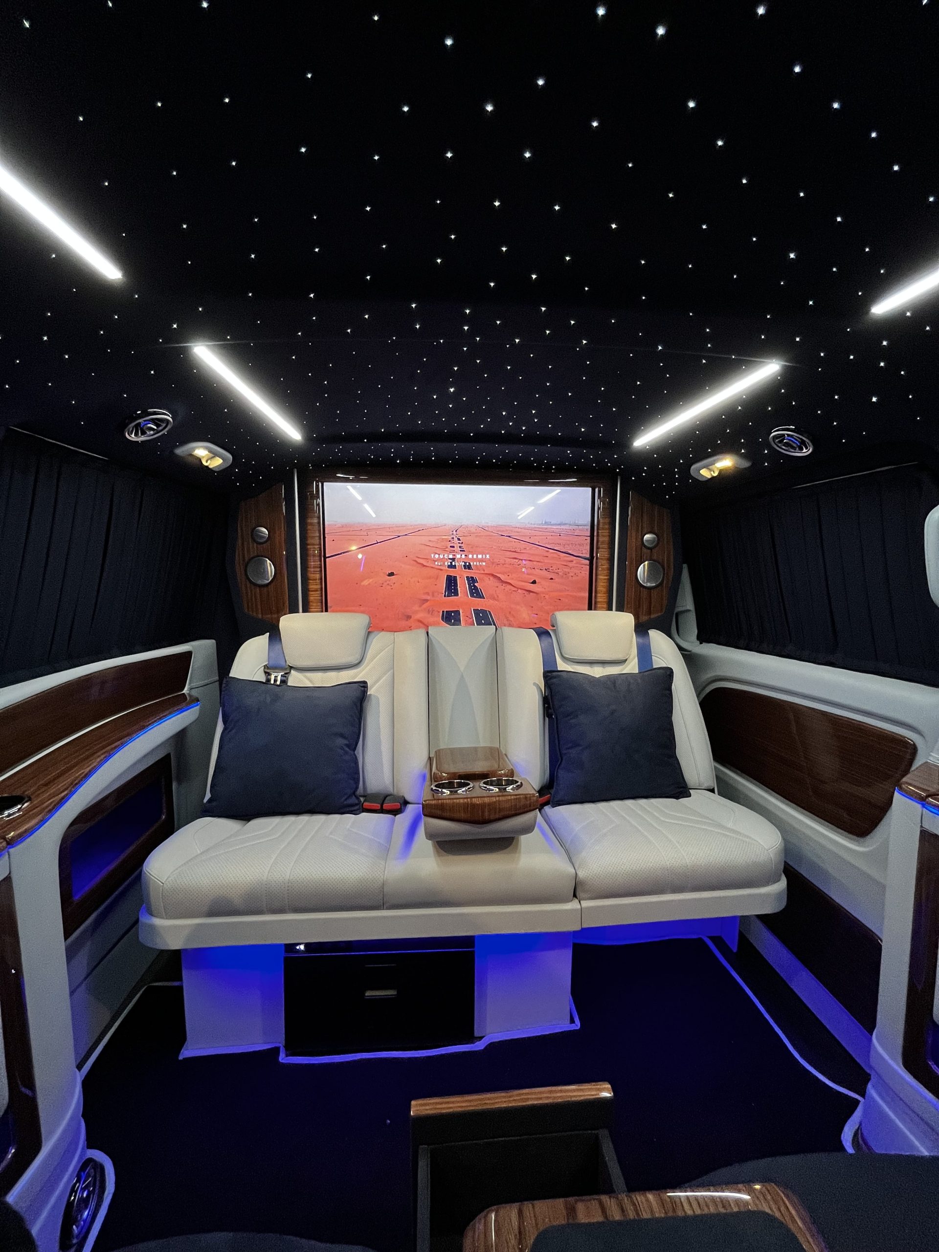 Ekstra VIP Design