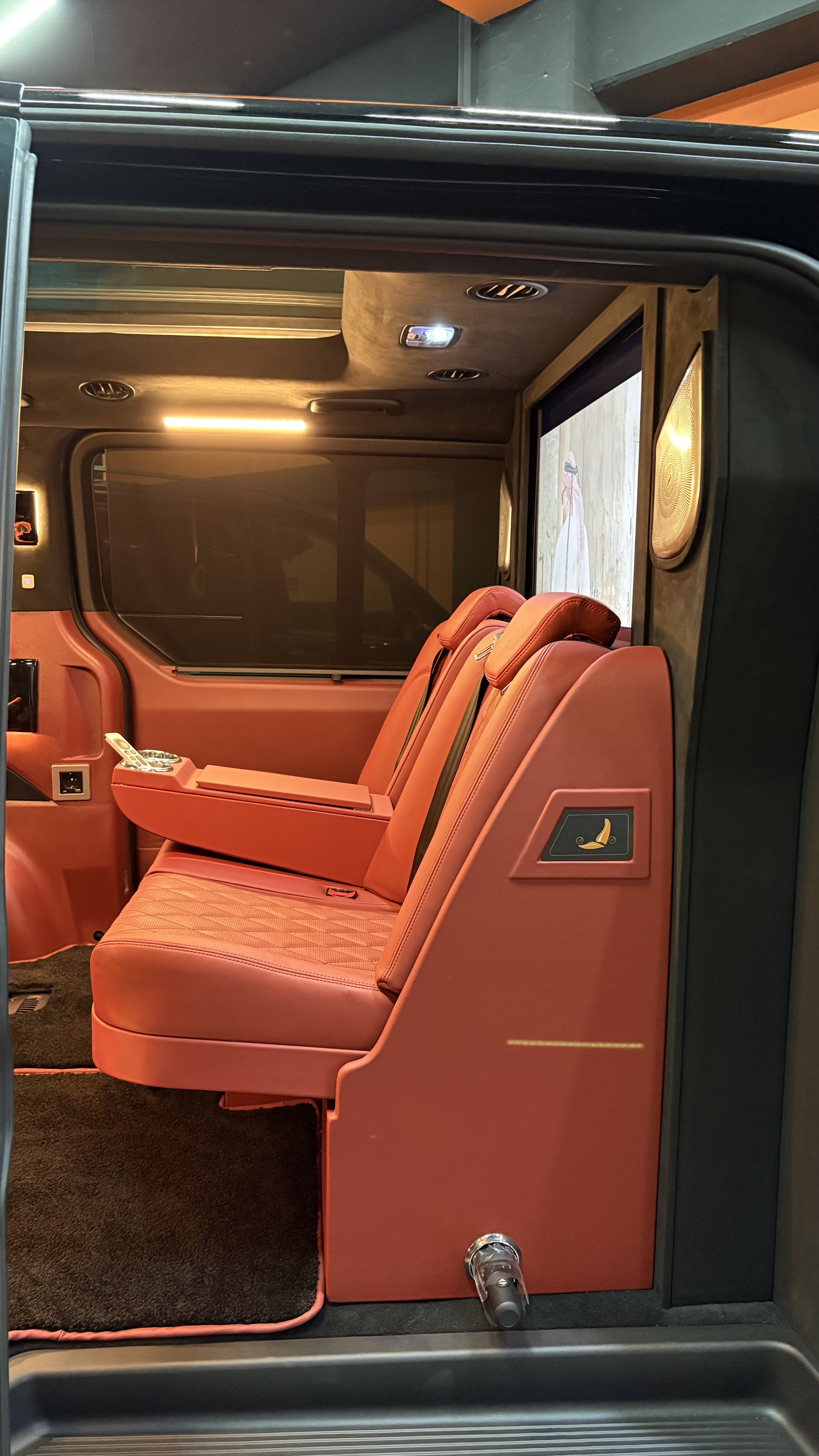 Hyundai Staria VIP Design