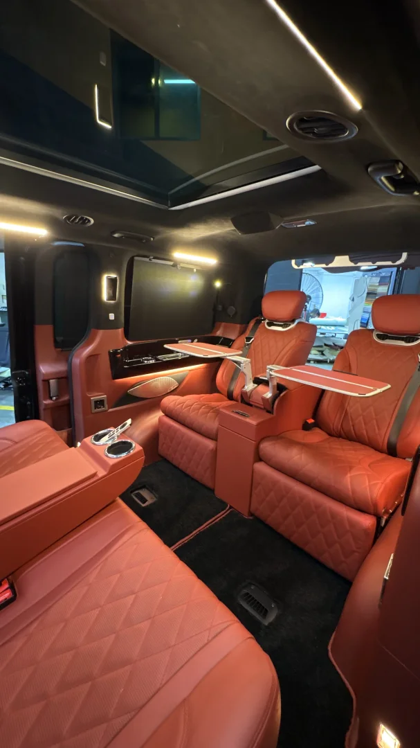 Hyundai Staria VIP 5