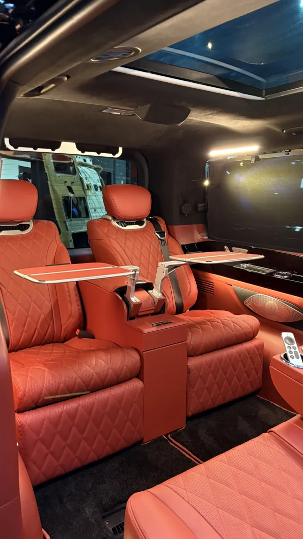 Hyundai Staria VIP 8